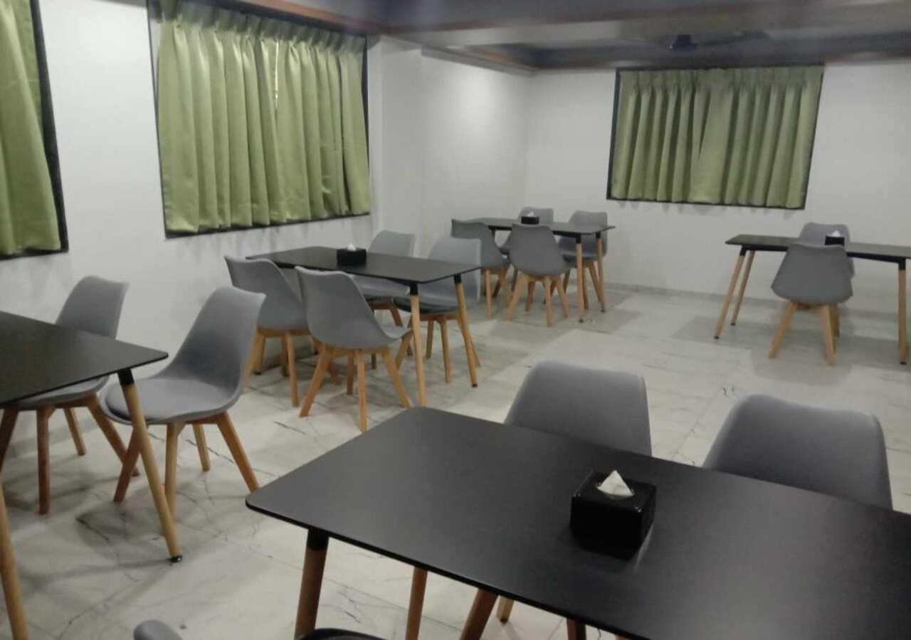 Sharman Suites Pune Esterno foto
