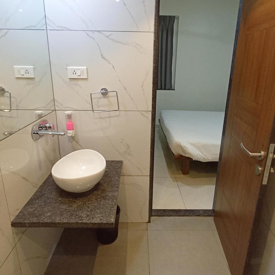 Sharman Suites Pune Esterno foto
